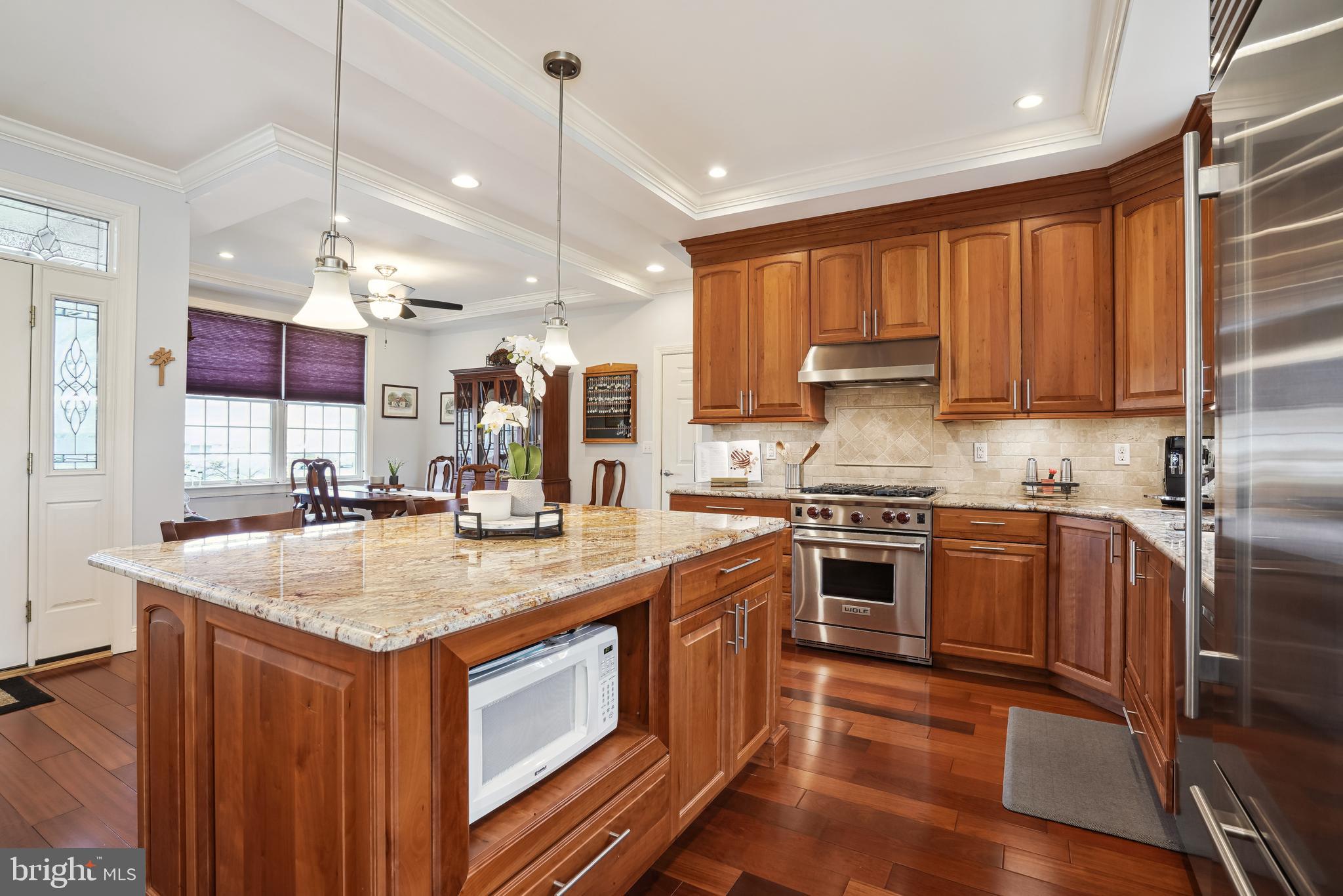 103 Calvert Road Stevensville, MD 21666 - Photo 29 of 59 Custom Cabinetry . Tile Backsplash