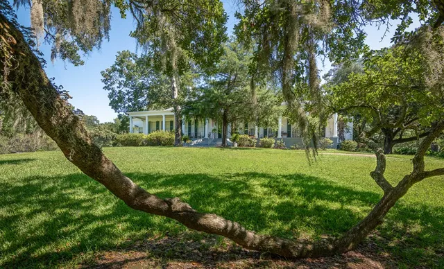 $1,297,000 | 131 Winchester Road, Natchez, MS 39120