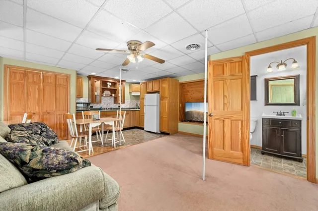 $1,900 | 94 South Oxford Road, Unit 1, Millbury, MA 01527