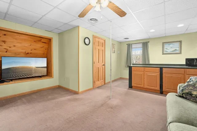 $1,900 | 94 South Oxford Road, Unit 1, Millbury, MA 01527