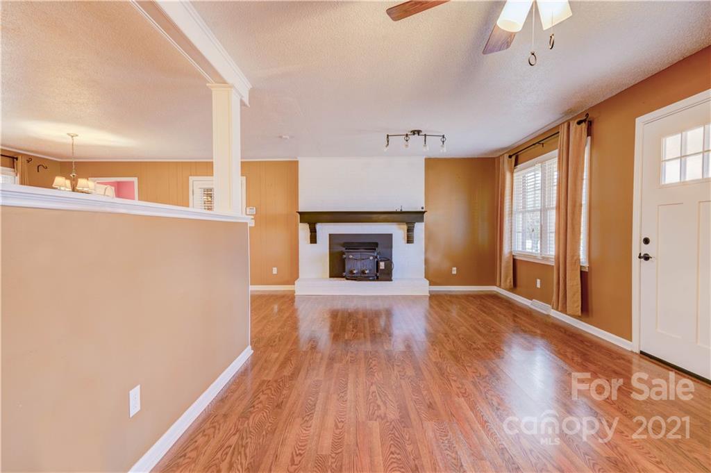 400 Rollingbrook Road Kings Mountain, NC 28086 - Photo 5 of 46 Gallery Image 5