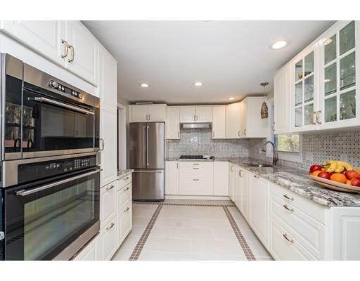 39 Ledgewood Road Framingham, MA 01701 - Photo 9 of 30 Gallery Image 9