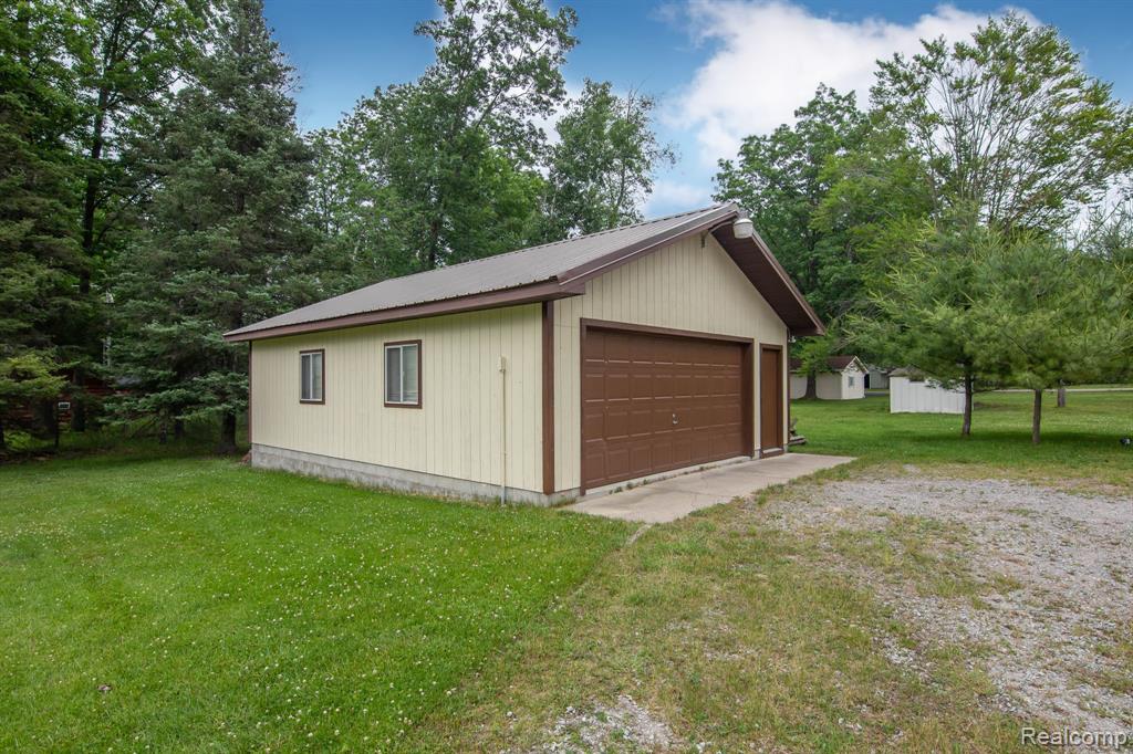 2433 Fox Road Lincoln, MI 48742 - Photo 4 of 27 Gallery Image 4