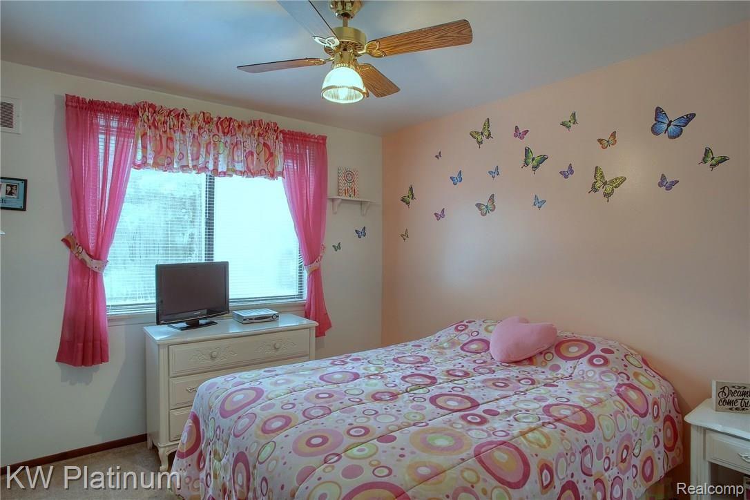 1424 Fawn Court Rochester, MI 48309 - Photo 22 of 37 2nd_Bedroom.jpg