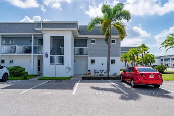 $95,000 | 22375 Edgewater Drive, Unit 123, Port Charlotte, FL 33980