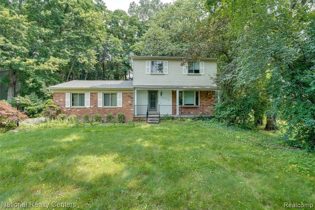 2375 Lochaven Road West Bloomfield, MI 48324 - Photo 1 of 24