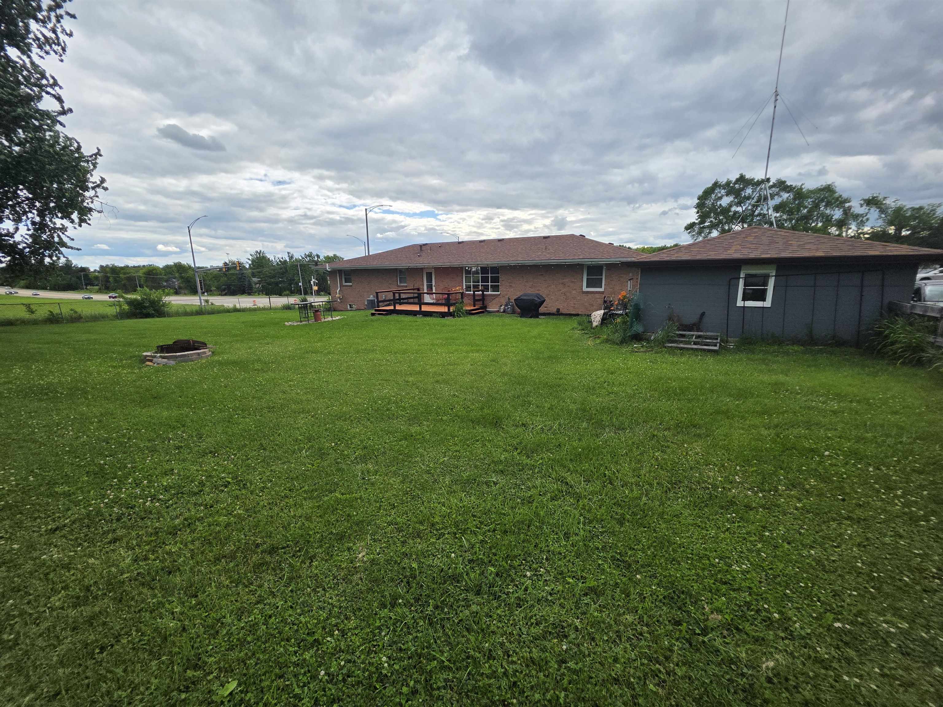 980 South Bell School Road Rockford, IL 61108 - Photo 5 of 44