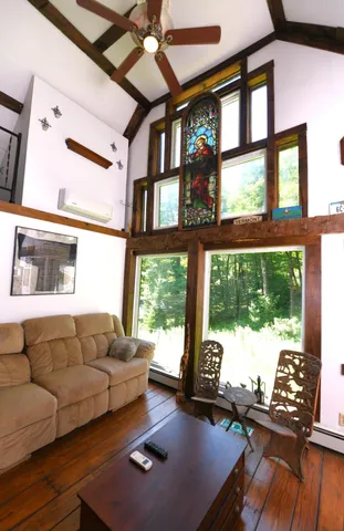 $475,000 | 104 Johnny Cake Hill Lane, Readsboro, VT 05350