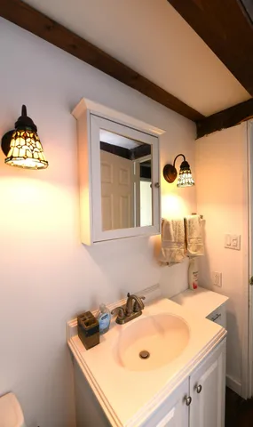 $475,000 | 104 Johnny Cake Hill Lane, Readsboro, VT 05350