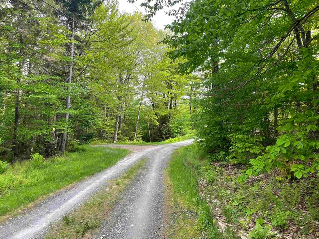 $475,000 | 104 Johnny Cake Hill Lane, Readsboro, VT 05350