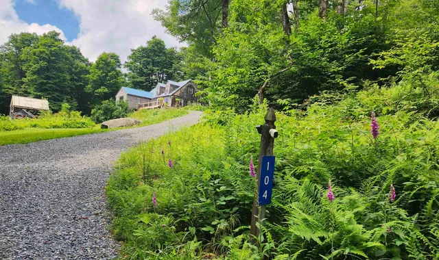 $475,000 | 104 Johnny Cake Hill Lane, Readsboro, VT 05350