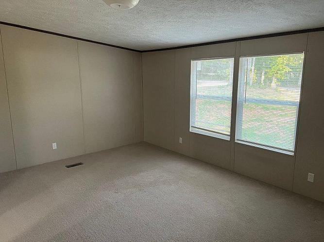 911 Lord Road Commerce, GA 30529 - Photo 7 of 20