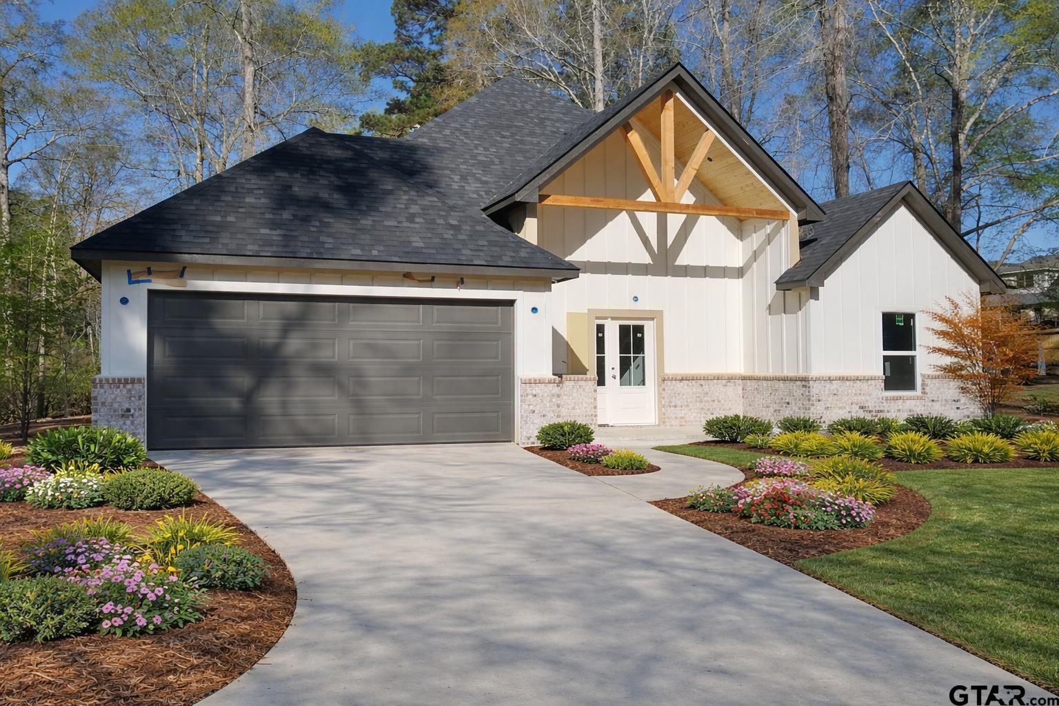 1262 George Richey Road Gladewater, TX 75647 - Photo 2 of 2