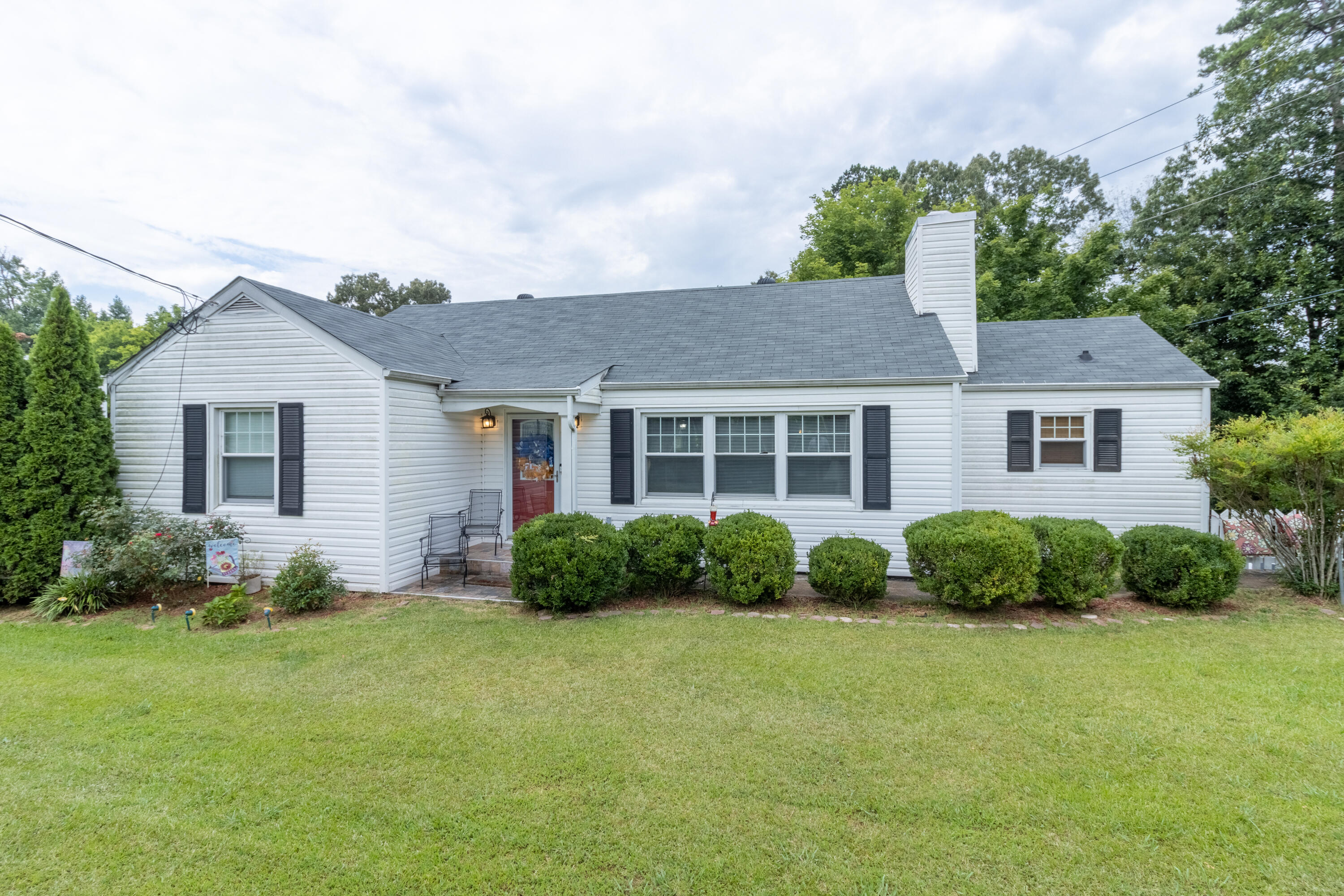 1119 Greens Lake Road Chattanooga, TN 37412 - Photo 1 of 30 1119 Greenslake Rd-2