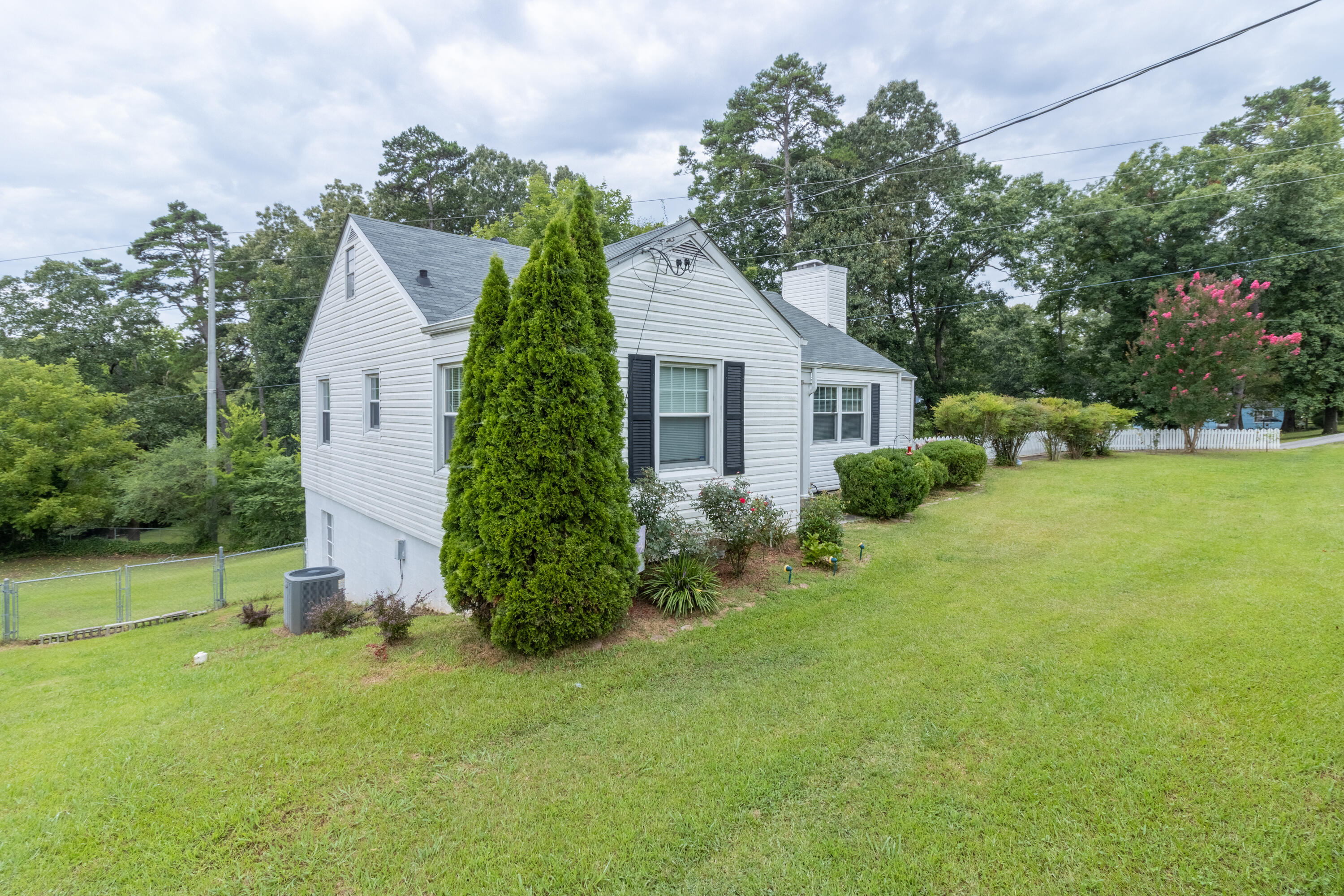 1119 Greens Lake Road Chattanooga, TN 37412 - Photo 2 of 30 1119 Greenslake Rd-1