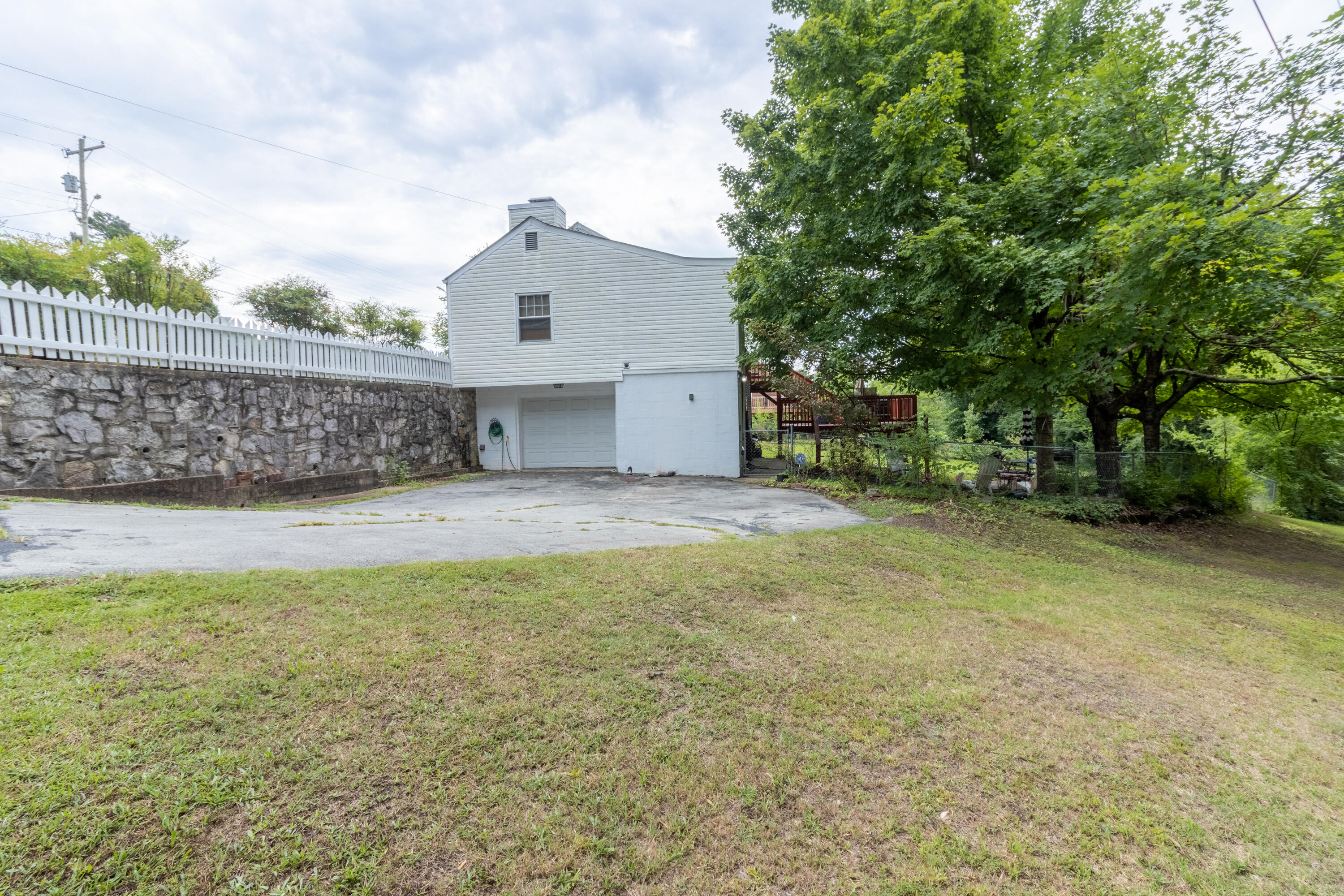 1119 Greens Lake Road Chattanooga, TN 37412 - Photo 4 of 30 1119 Greenslake Rd-4