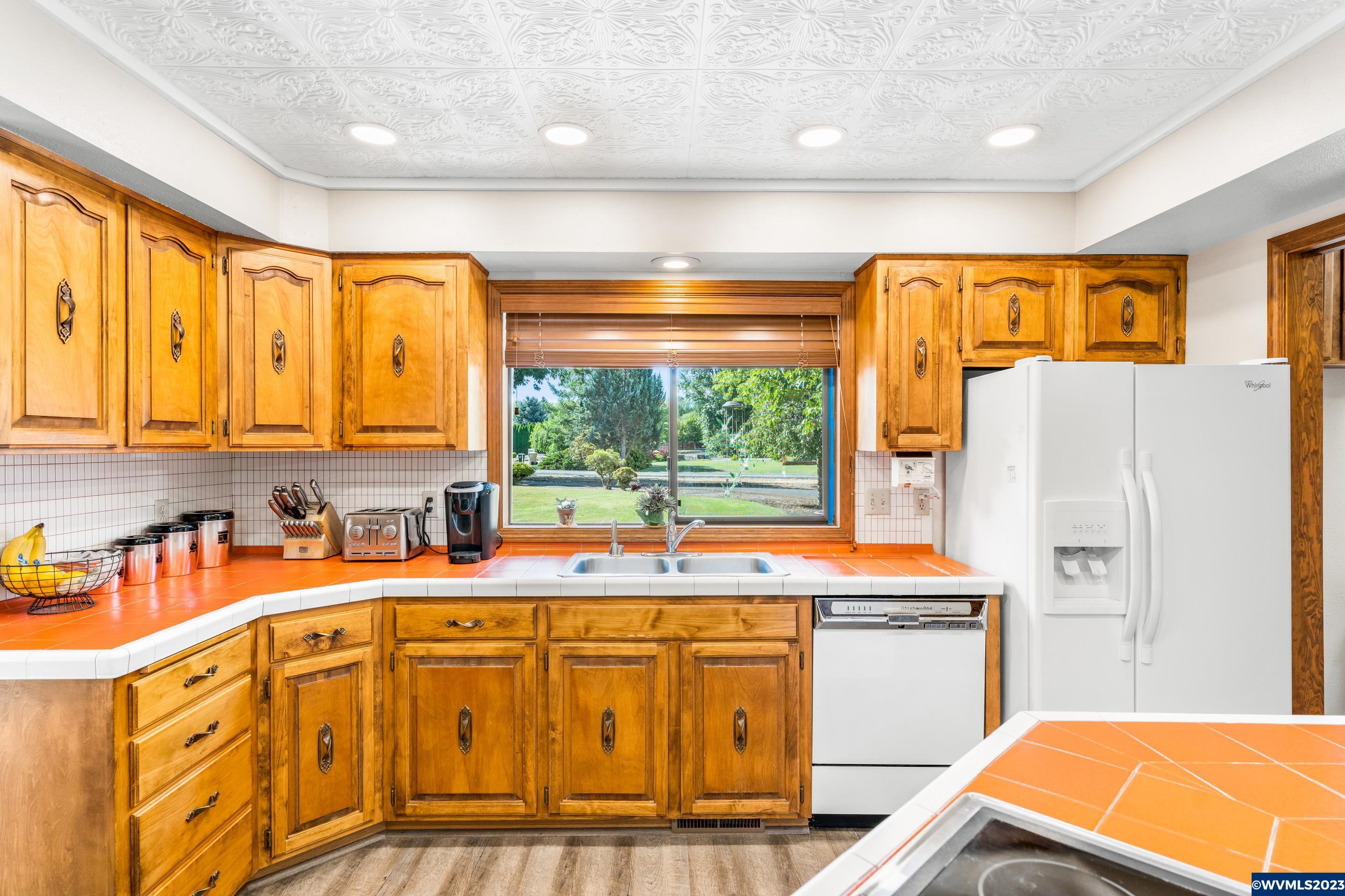 30474 Santiam River Road Lebanon, OR 97355 - Photo 14 of 41 Gallery Image 14
