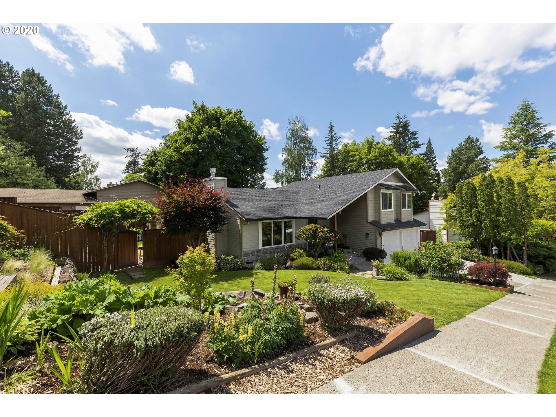 618 Southwest 7th Street Gresham, OR 97080 - Photo 2 of 32 Gallery Image 2