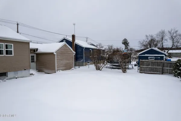 $299,900 | 43 Sherwood Avenue, East Greenbush, NY 12144