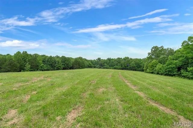 $410,000 | 4373 East Linda Lane, Robertsville, MO 63072