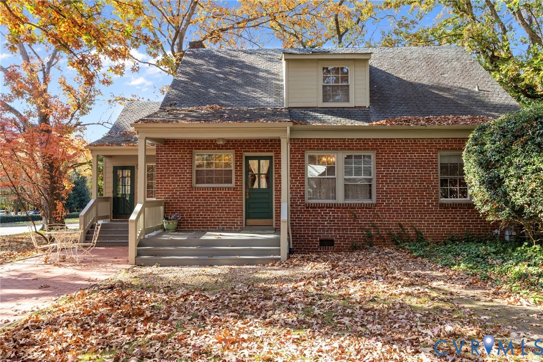 6800 Bethlehem Road Henrico, VA 23228 - Photo 19 of 25 Bungalow with covered porch, brick siding, crawl s