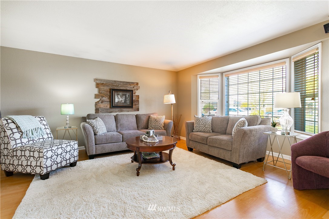 424 Cascade Way Lynden, WA 98264 - Photo 3 of 34 Gallery Image 3