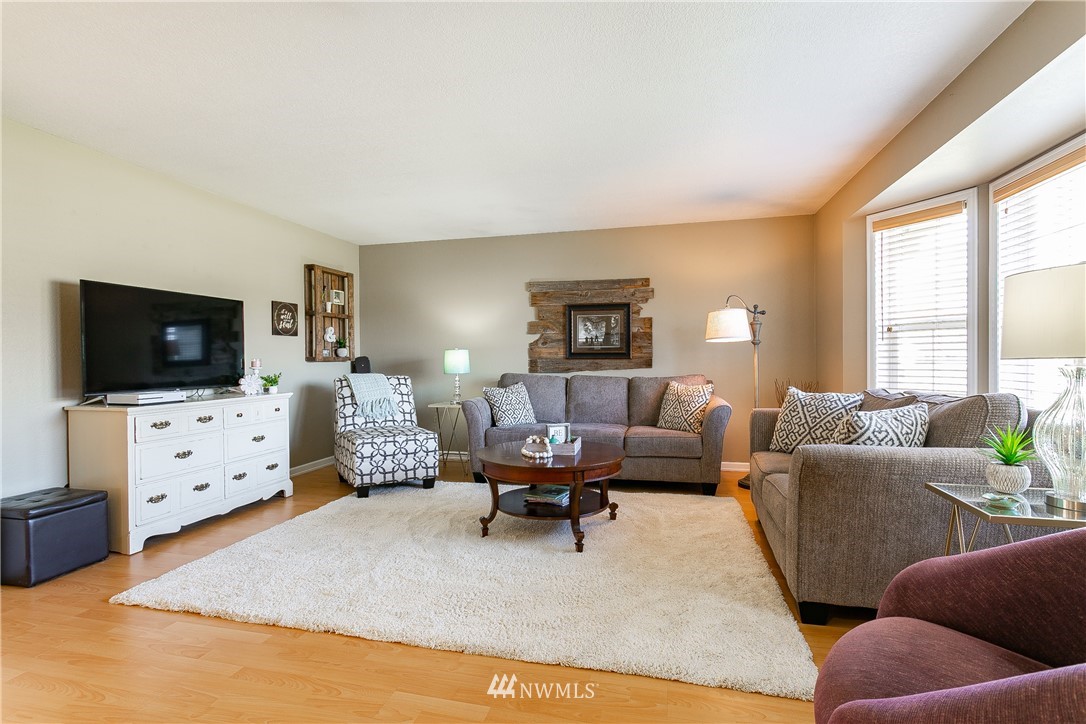 424 Cascade Way Lynden, WA 98264 - Photo 4 of 34 Gallery Image 4