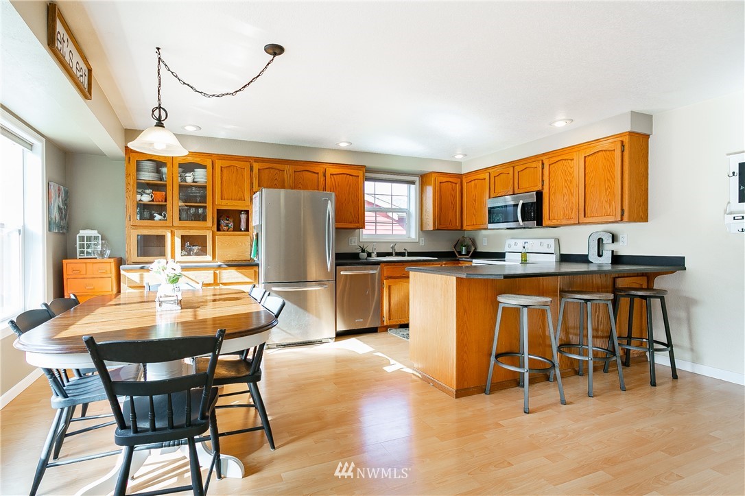 424 Cascade Way Lynden, WA 98264 - Photo 10 of 34 Gallery Image 10