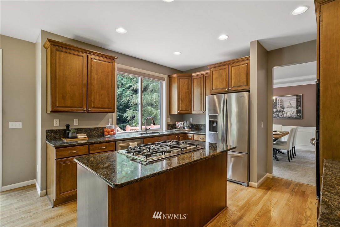 2310 Lyons Avenue Northeast Renton, WA 98059 - Photo 8 of 25 Gallery Image 8