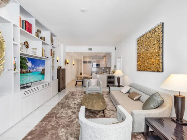 $8,500 | 6799 Collins Avenue, Unit 501, Miami Beach, FL 33141