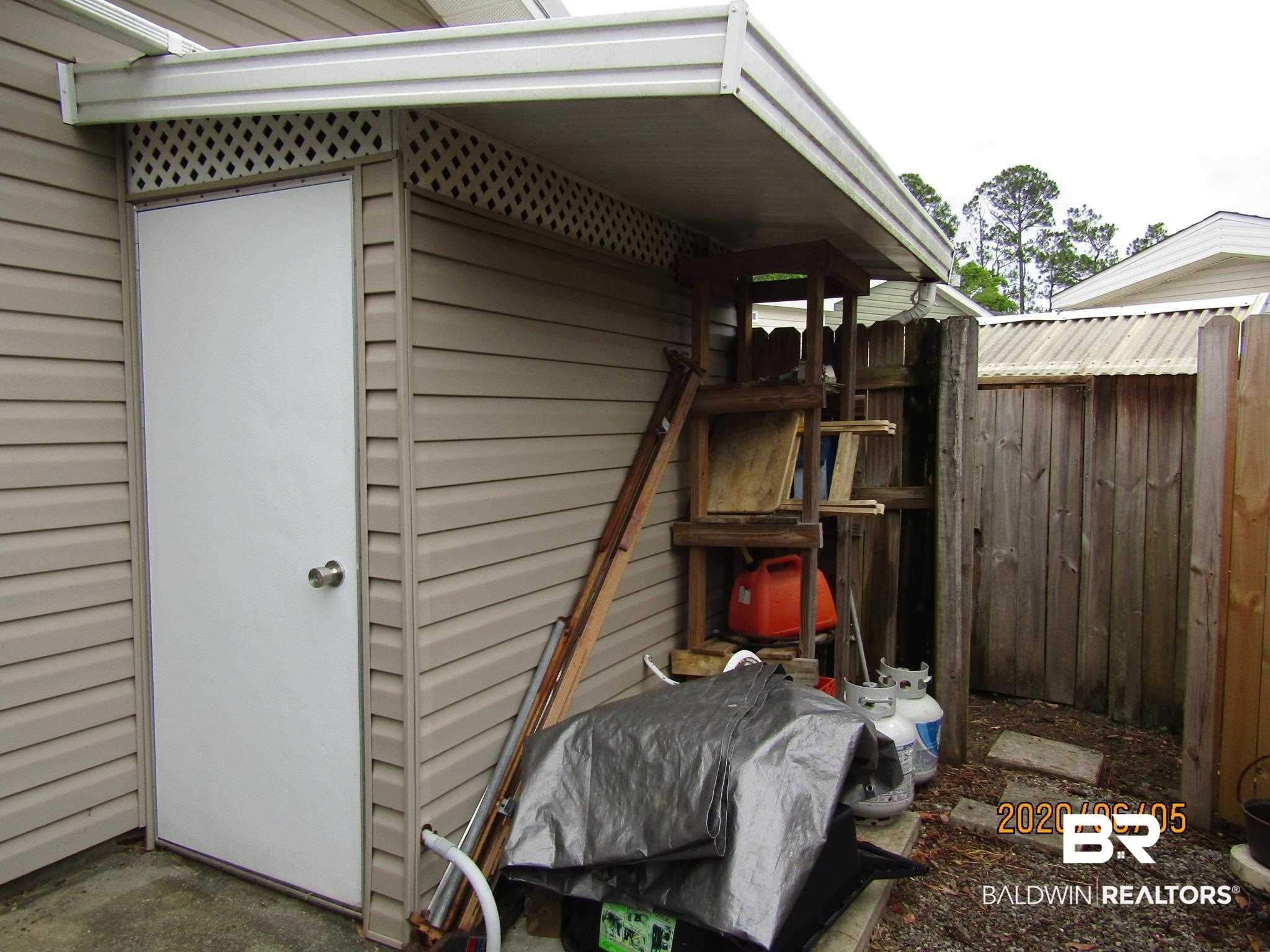 252 Defuniak Circle Lillian, AL 36549 - Photo 35 of 35 Small Shed
