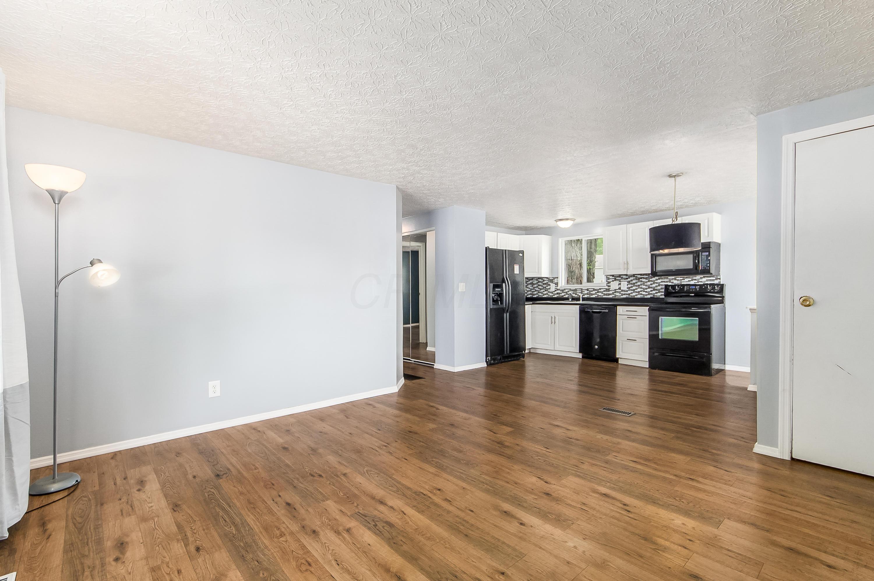 1769 Ripplebrook Road Columbus, OH 43223 - Photo 5 of 31 Gallery Image 5