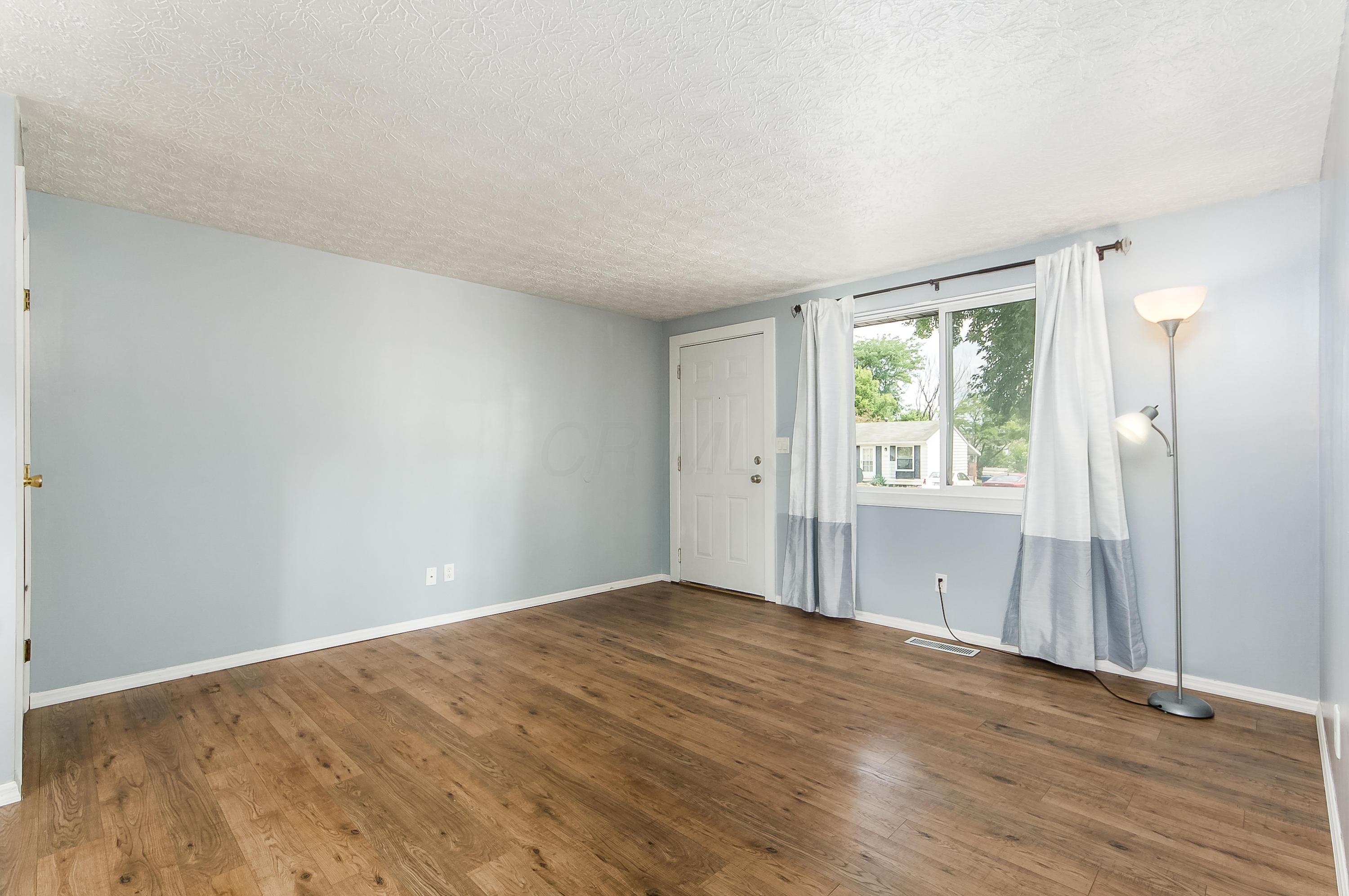 1769 Ripplebrook Road Columbus, OH 43223 - Photo 6 of 31 Gallery Image 6
