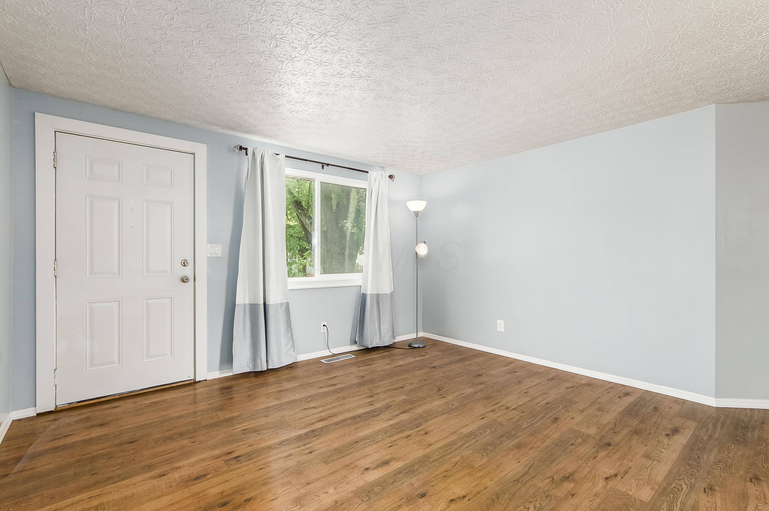 1769 Ripplebrook Road Columbus, OH 43223 - Photo 7 of 31 Gallery Image 7