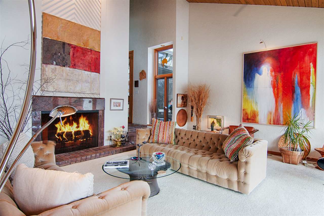 600 Riverside Road Belvidere, IL 61008 - Photo 11 of 25 a living room with furniture and a fireplace