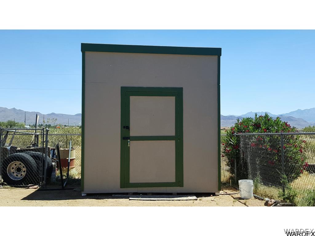 749 South Lochiel Road Golden Valley, AZ 86413 - Photo 25 of 32 Storage shed
