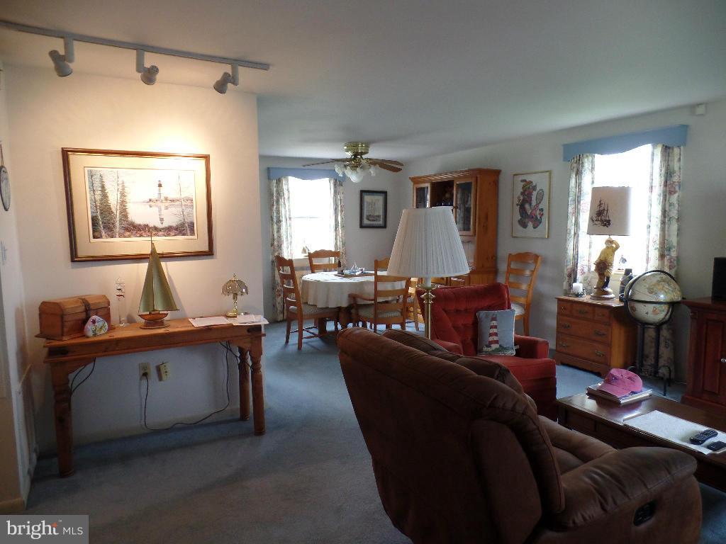 2405 Lodge Farm Road Baltimore, MD 21219 - Photo 15 of 23 Interior (General)