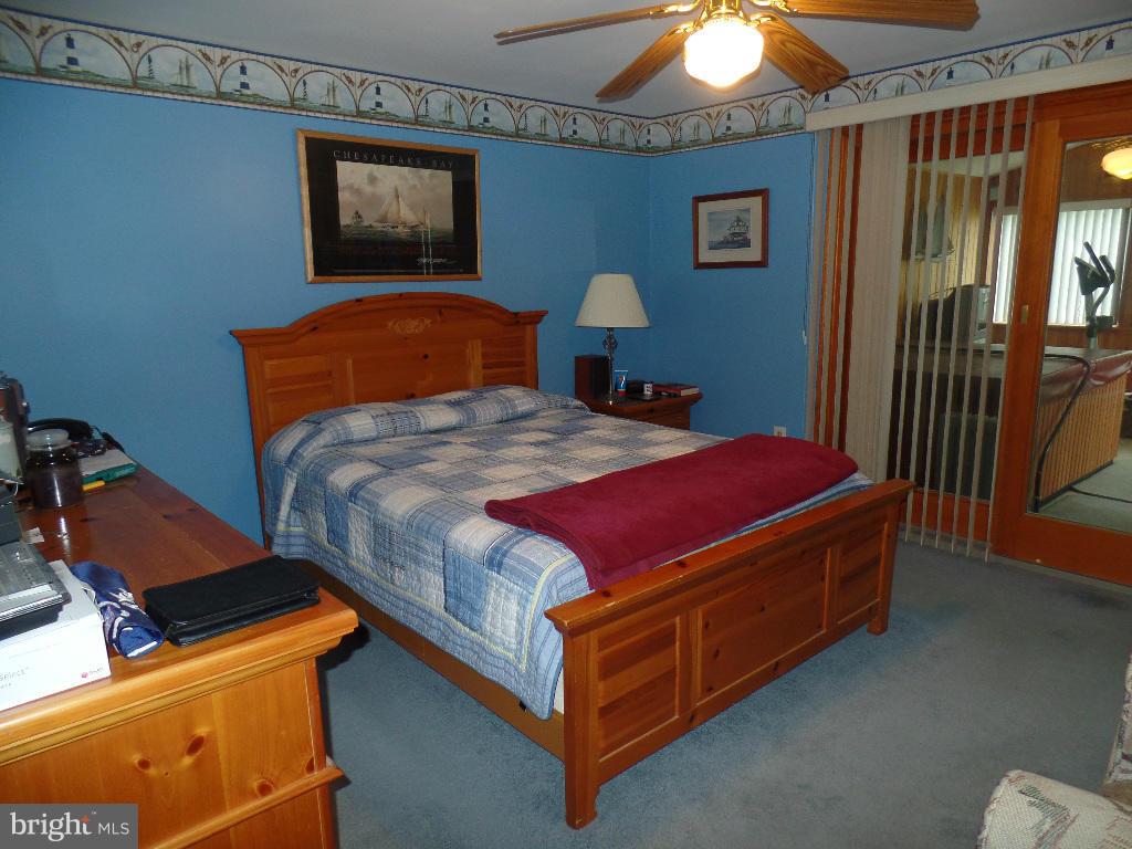 2405 Lodge Farm Road Baltimore, MD 21219 - Photo 18 of 23 Bath (Master)