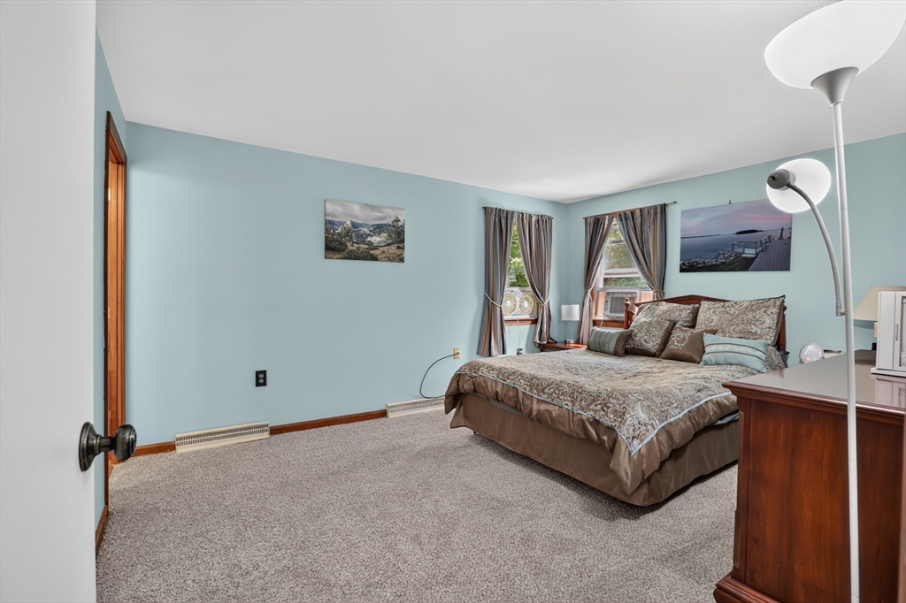 201 Swift Road Northbridge, MA 01588 - Photo 25 of 41