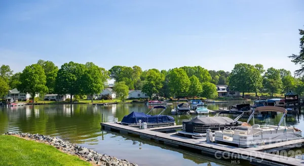 $2,525 | 177 Reids Cv Drive, Unit CARLOW, Mooresville, NC 28117