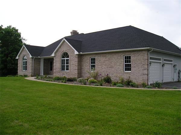 141 Oakham Road North Brookfield, MA 01535 - Photo 1 of 29 Gallery Image 1