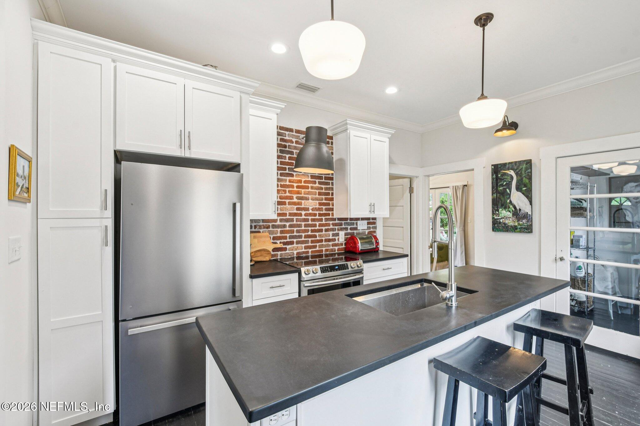 3637 Valencia Road Jacksonville, FL 32205 - Photo 12 of 35 12-web-or-mls-Valencia Rd-S0904-012