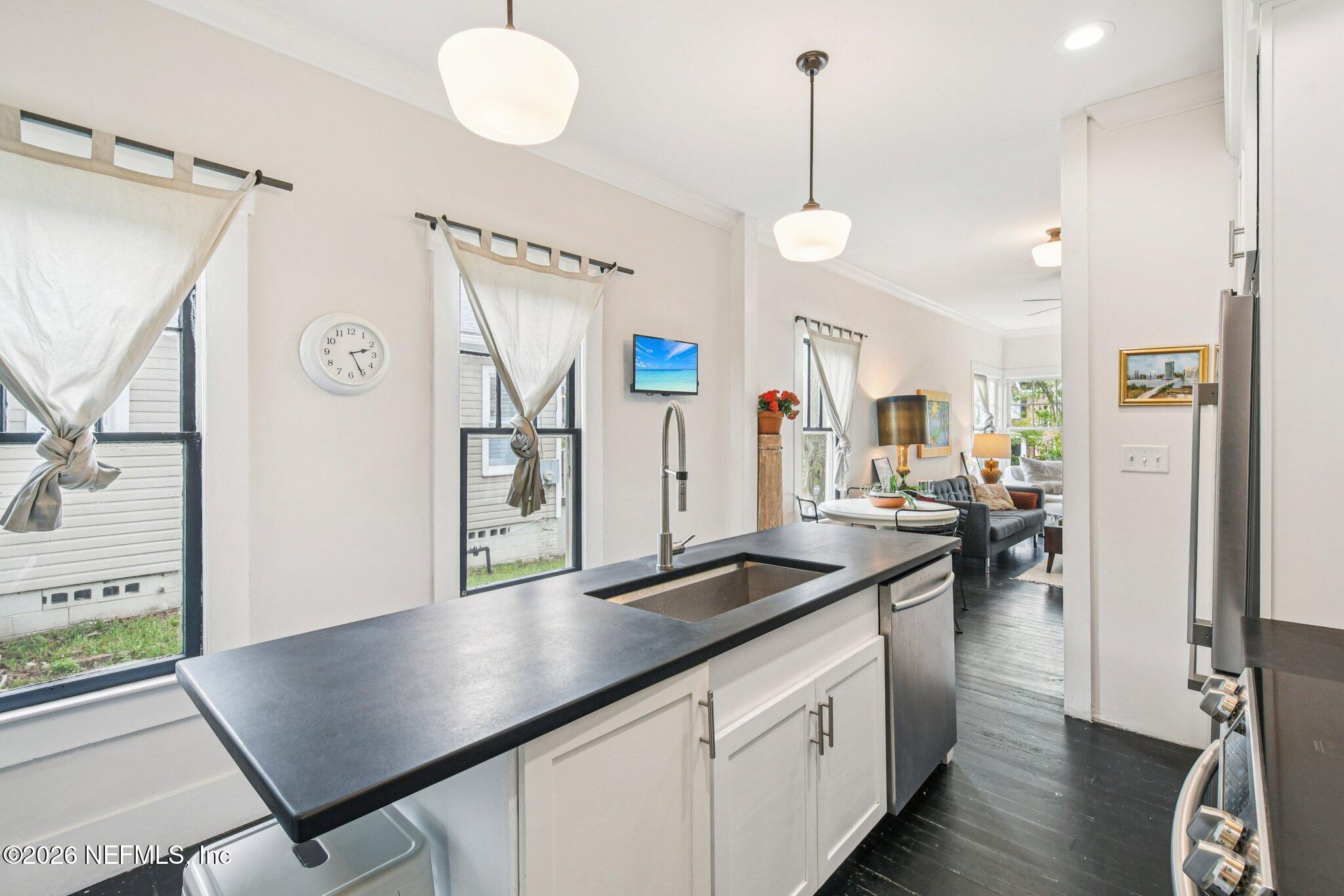 3637 Valencia Road Jacksonville, FL 32205 - Photo 14 of 35 14-web-or-mls-Valencia Rd-S0904-014