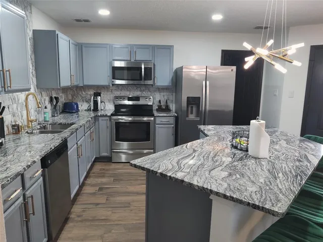 $2,900 | 3120 Longbow Drive, Grand Prairie, TX 75052