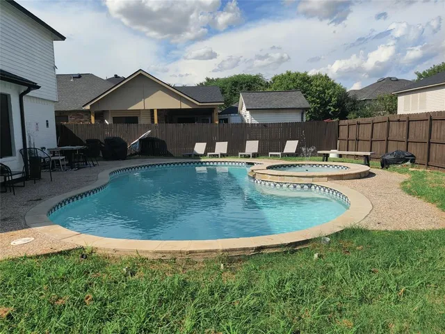 $2,900 | 3120 Longbow Drive, Grand Prairie, TX 75052