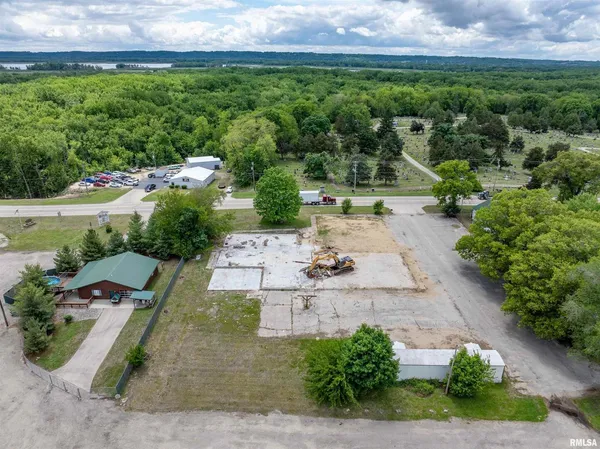 $240,000 | 1012 Viaduct Road, Savanna, IL 61074