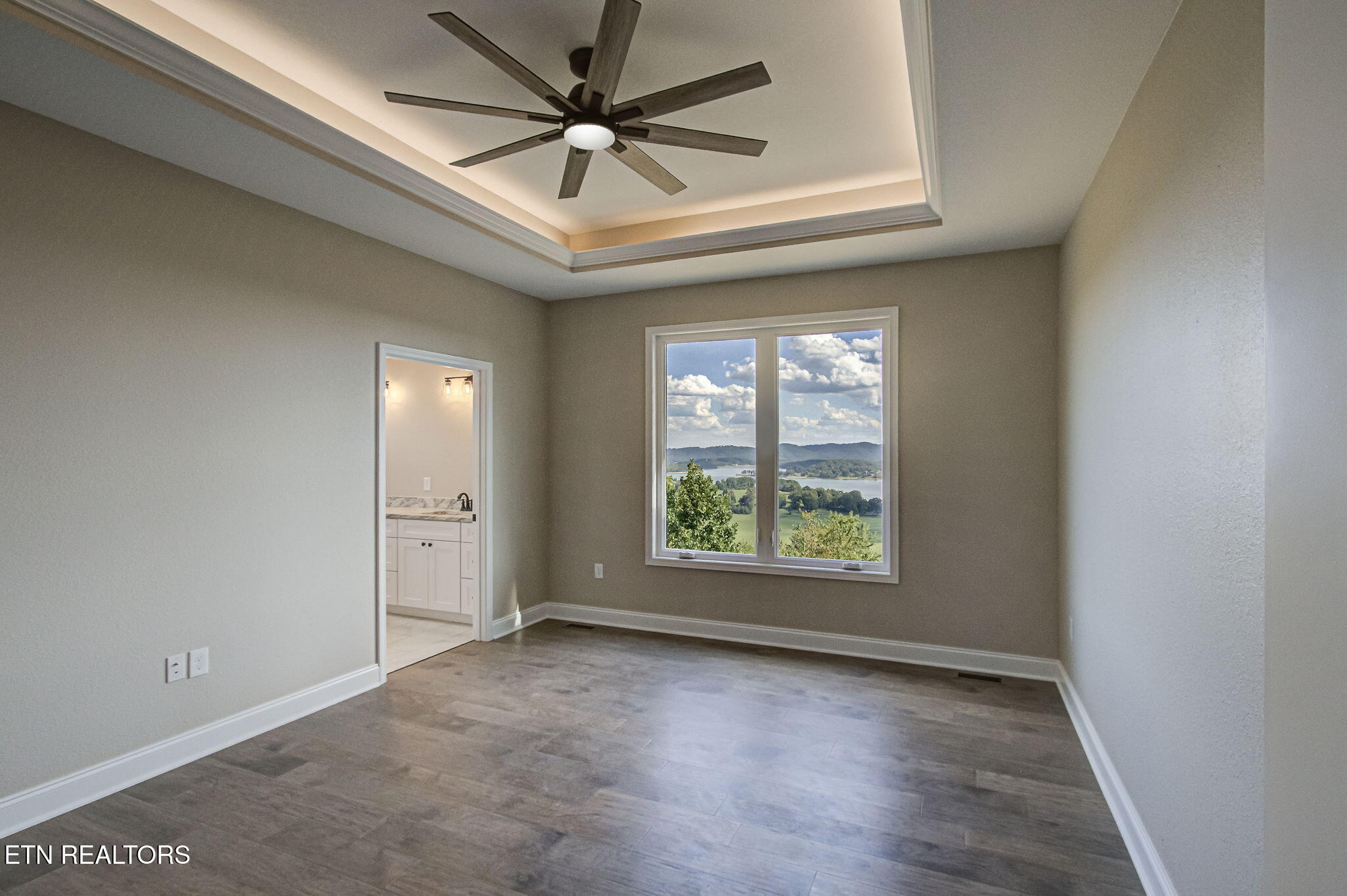 164 Logans Bluff Bean Station, TN 37708 - Photo 18 of 44 164 Lobans Bluff retake 18