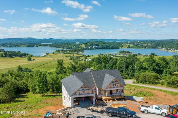 $799,900 | 164 Logans Bluff, Bean Station, TN 37708