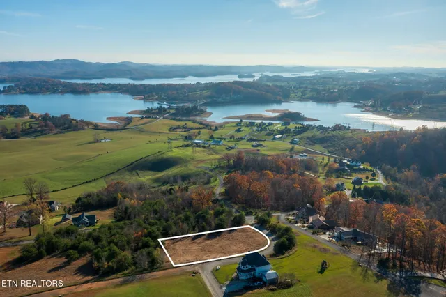 $799,900 | 164 Logans Bluff, Bean Station, TN 37708