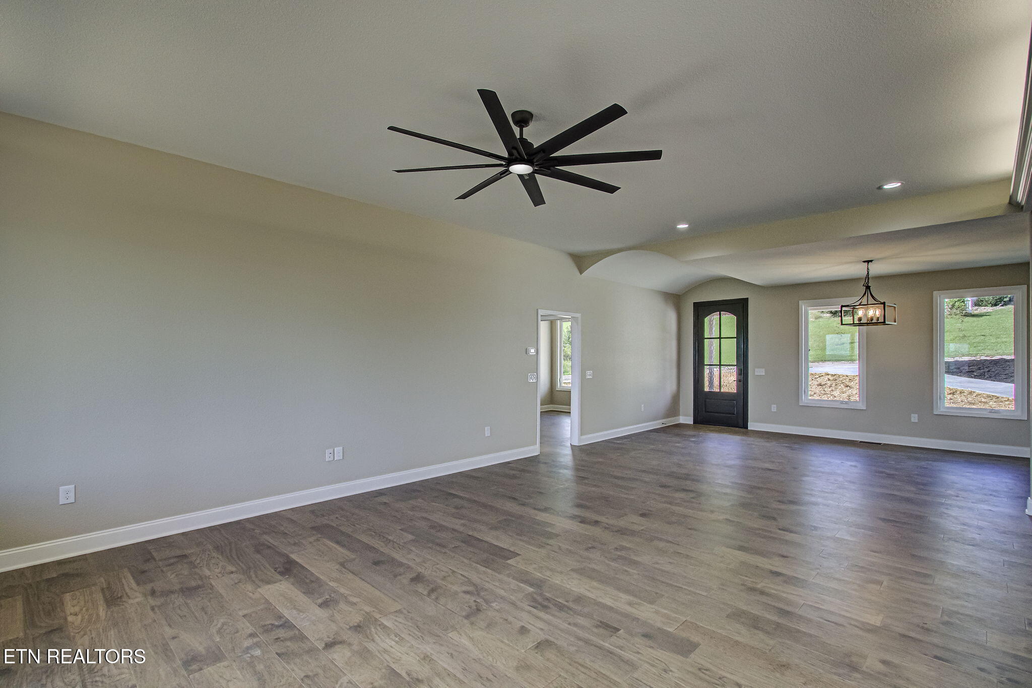 164 Logans Bluff Bean Station, TN 37708 - Photo 10 of 44 164 Lobans Bluff retake 9